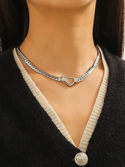 Valentina Silver Necklaces 💧