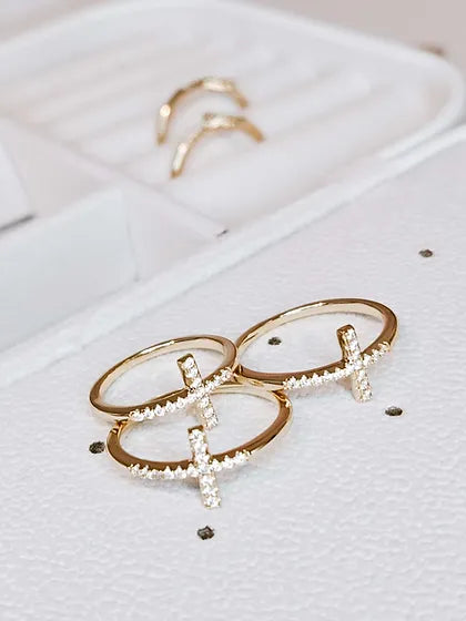 Cross Ring ✨️